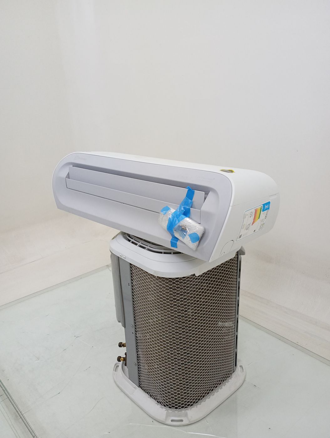 AR CONDICIONADO ELECTROLUX YI12R - Split Elec