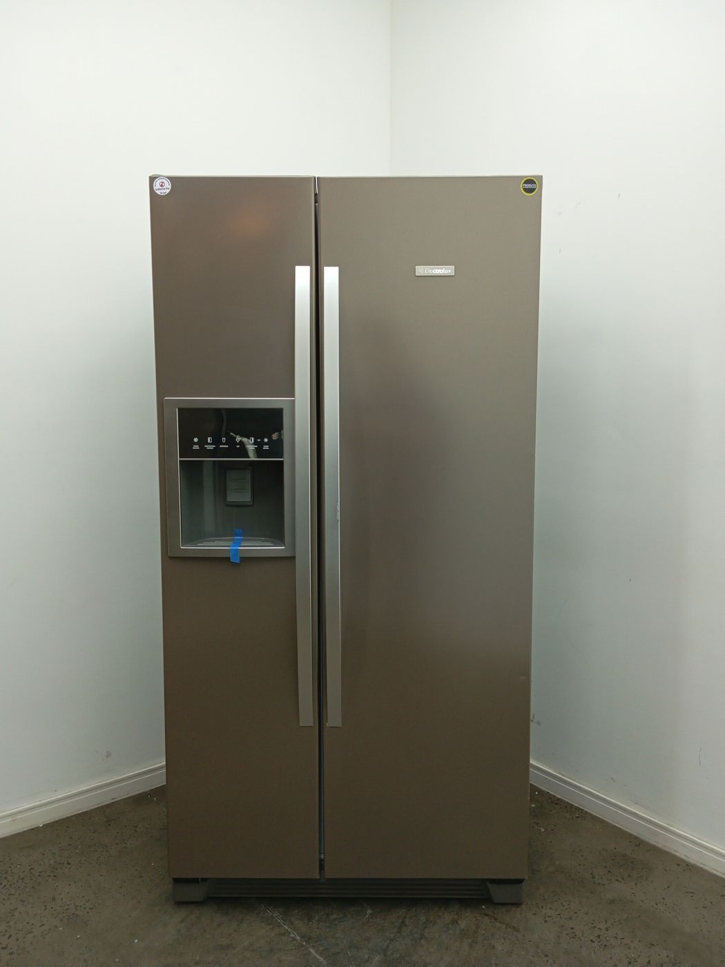 REFRIGERADOR ELECTROLUX SS72X FROST FREE SIDE