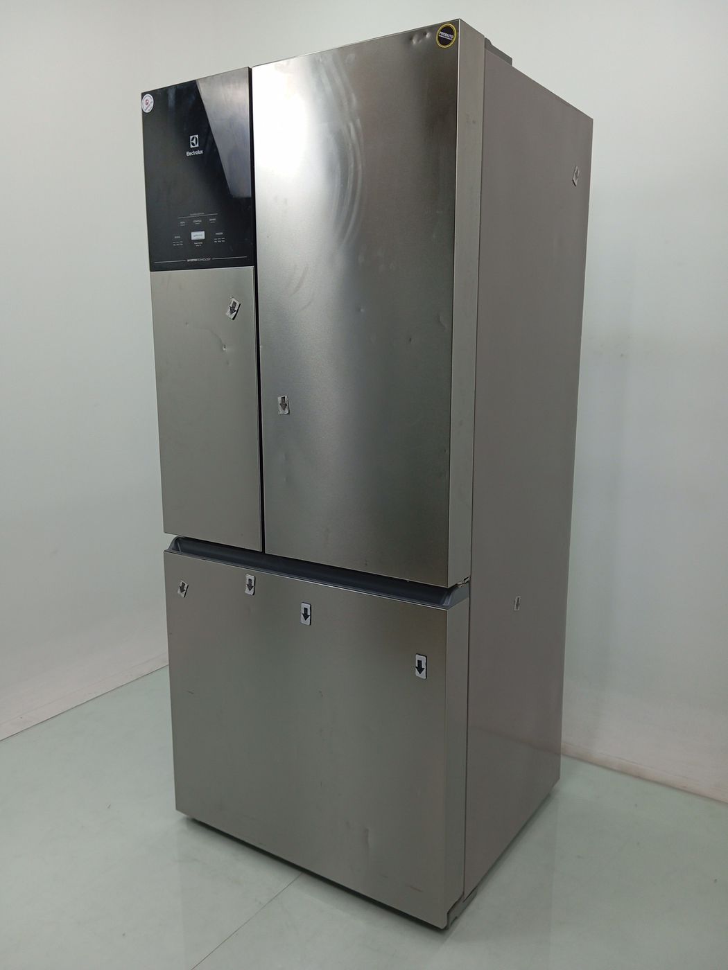 REFRIGERADOR ELECTROLUX IM8S FROST FREE INVER