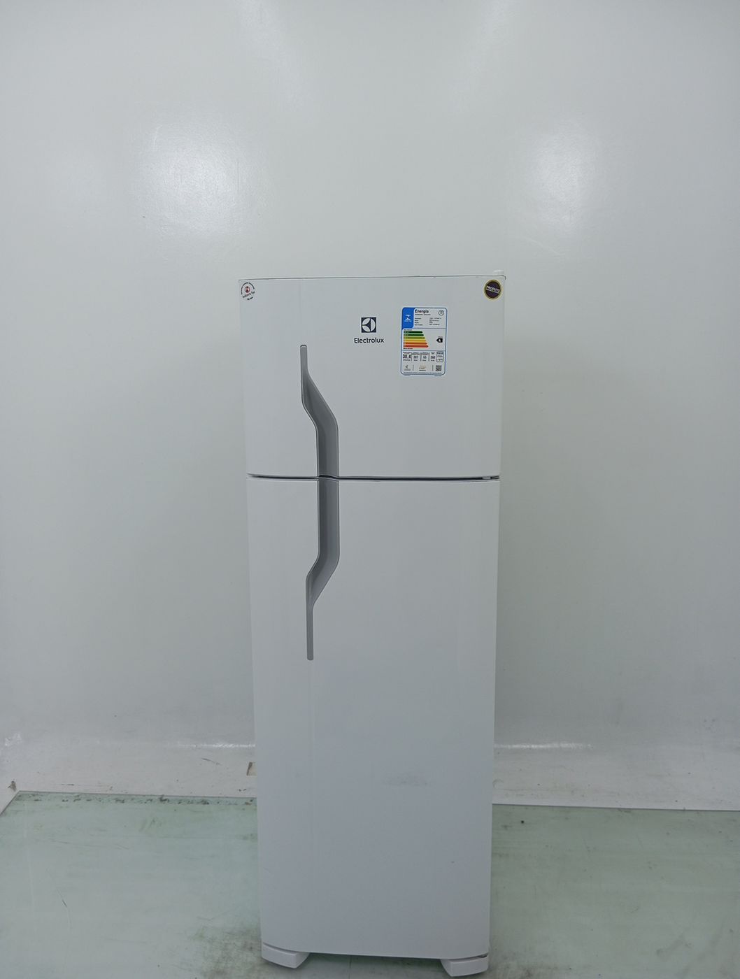 GELADEIRA ELECTROLUX DC35A CYCLE DEFROST 260L