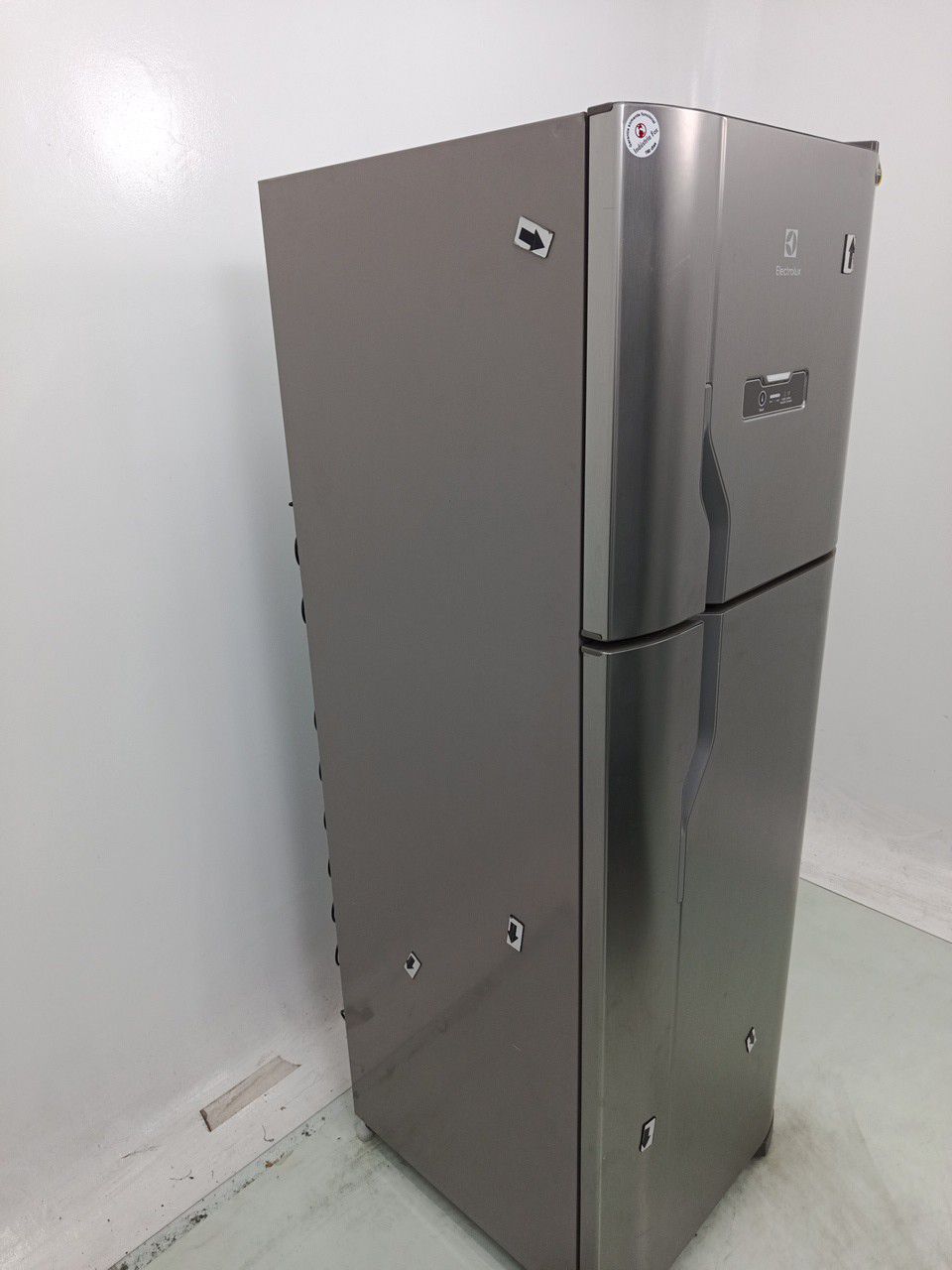 GELADEIRA ELECTROLUX DFX41 FROST FREE 371L DU