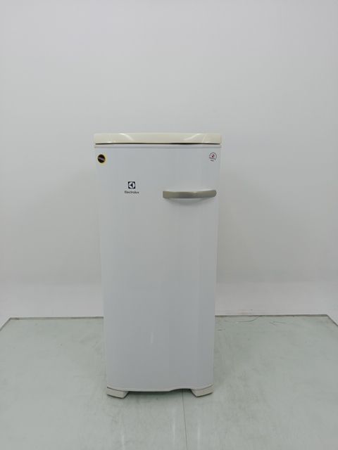 FREEZER ELECTROLUX FE19 - Freezer Vertical El