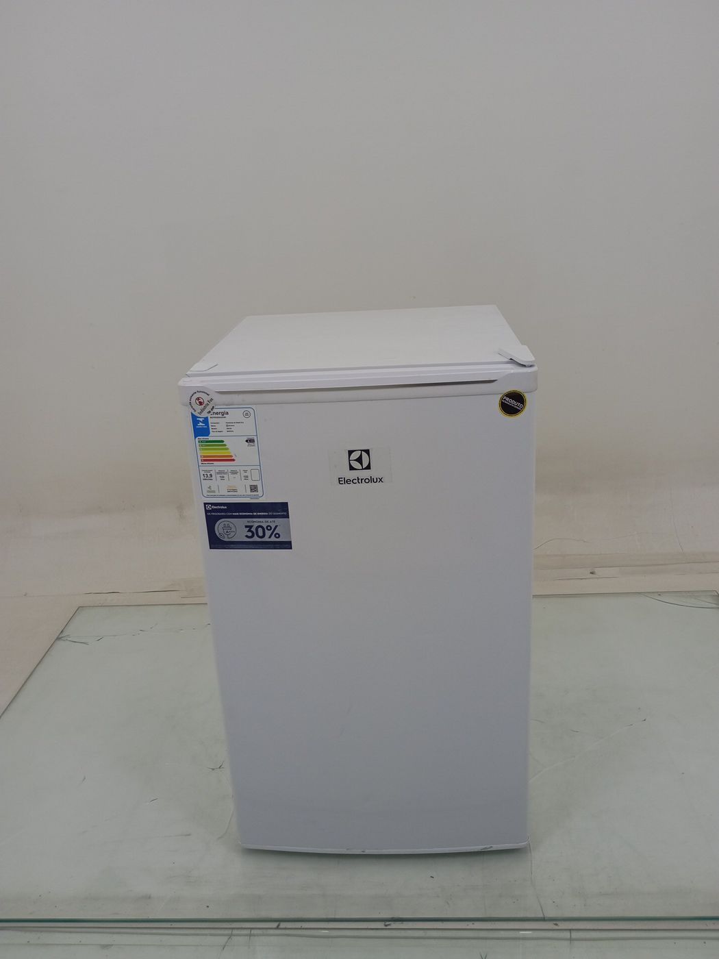 FRIGOBAR ELECTROLUX EM120 - Frigobar Electrol
