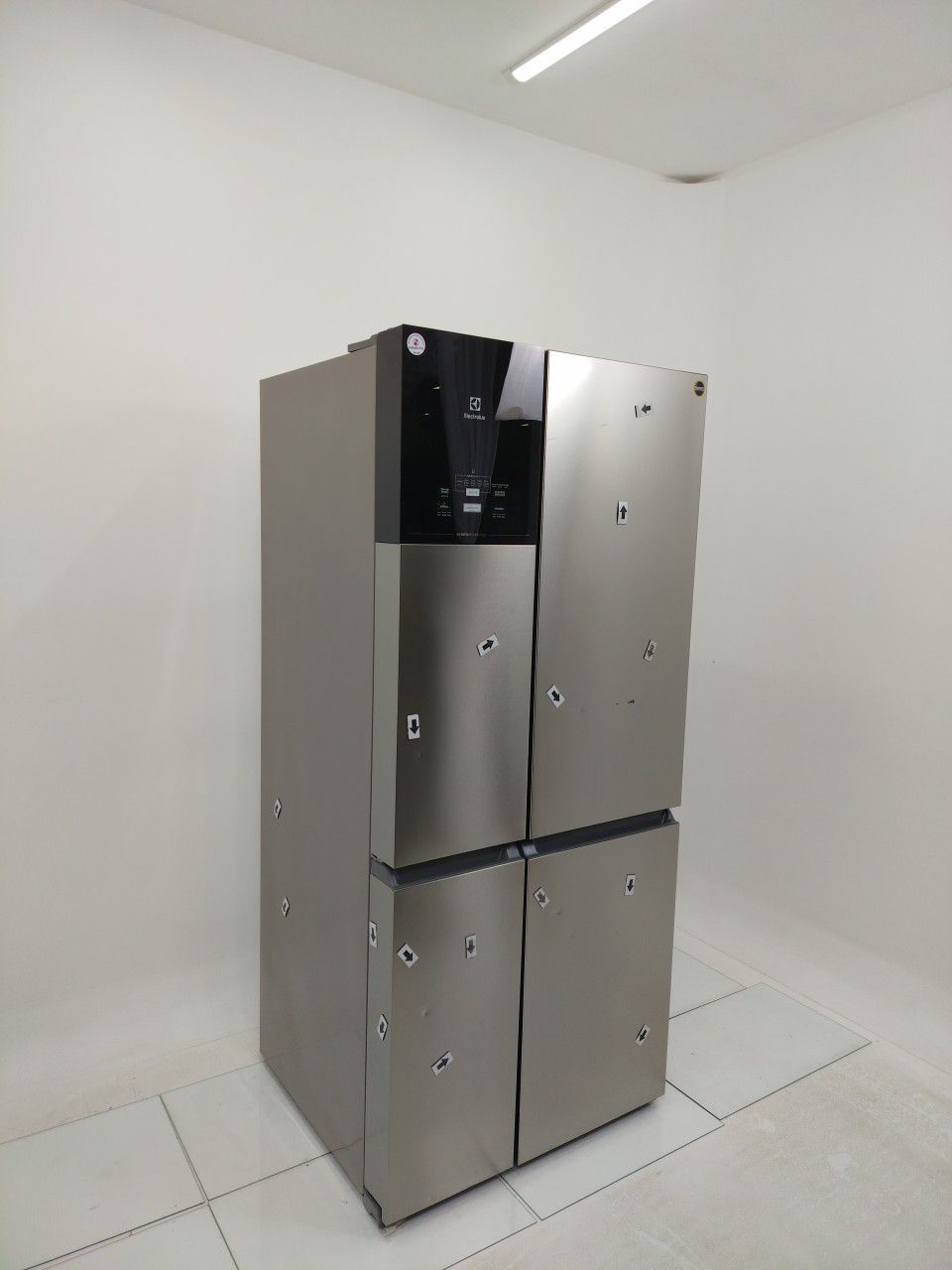 REFRIGERADOR ELECTROLUX IQ8S FROST FREE MULTI