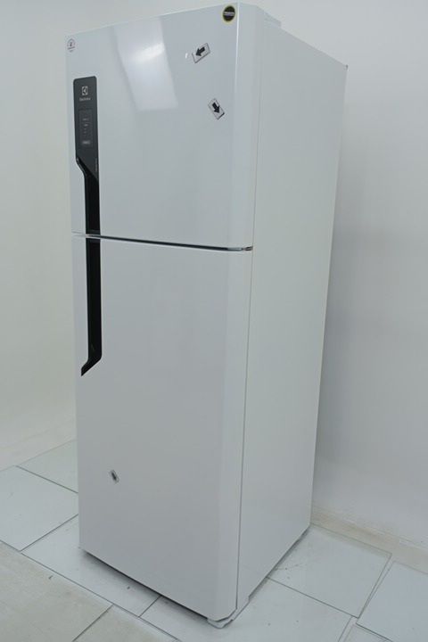 REFRIGERADOR ELECTROLUX REFRIGERADOR FROST FR