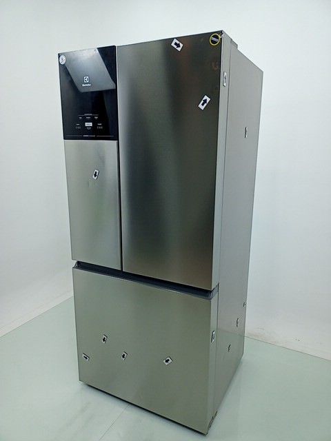 REFRIGERADOR ELECTROLUX IM8S FROST FREE INVER