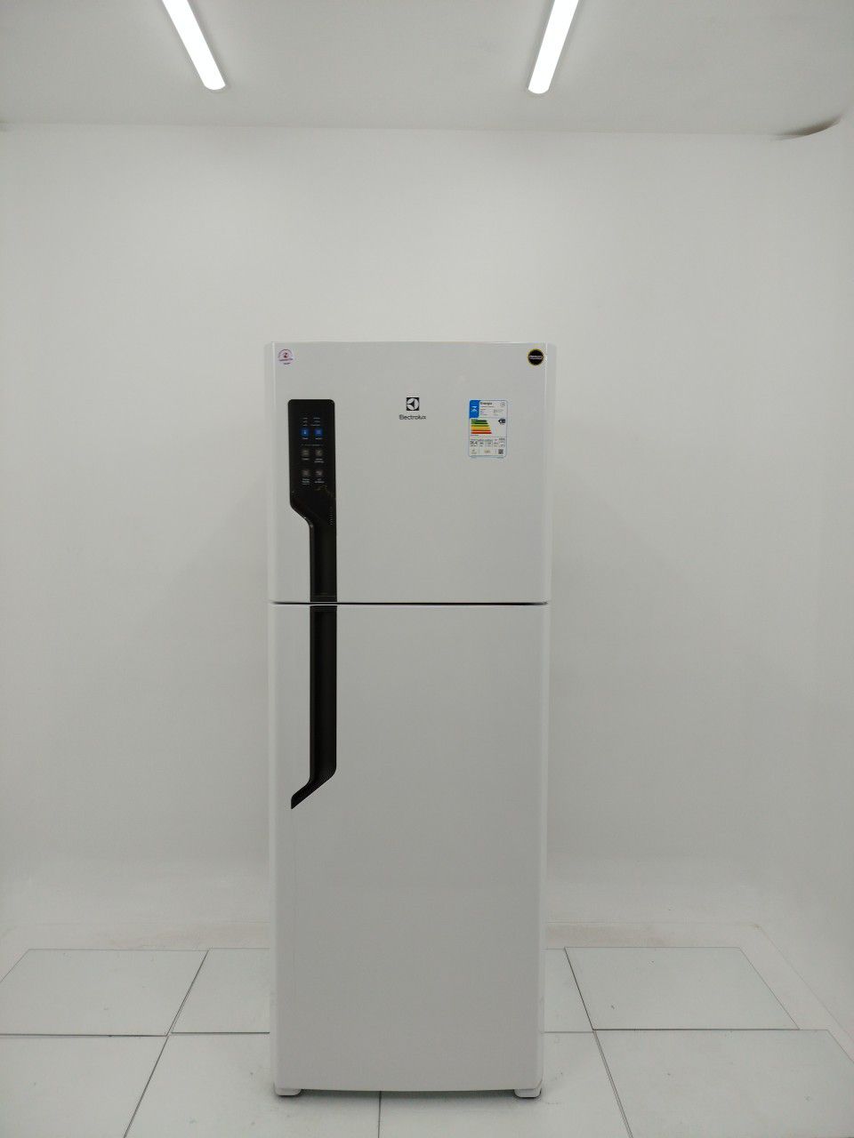 REFRIGERADOR ELECTROLUX IT56 FROST FREE INVER