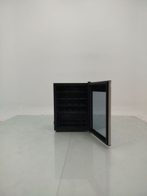 ADEGA ELECTROLUX VINHOS 1 PORTA WSF24 24 GARR