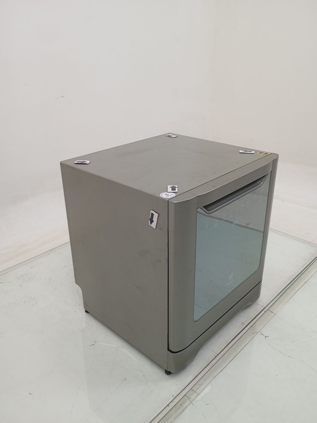 LAVA LOUCAS ELECTROLUX LE08S - Lava Louça Ele