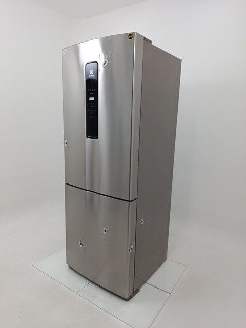 REFRIGERADOR ELECTROLUX IB55S - Refrigerador 