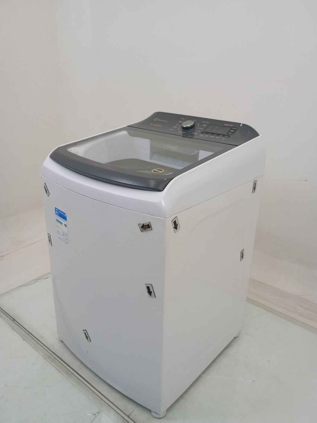 LAVADORA ELECTROLUX LEI18 - Lavadora Electrol