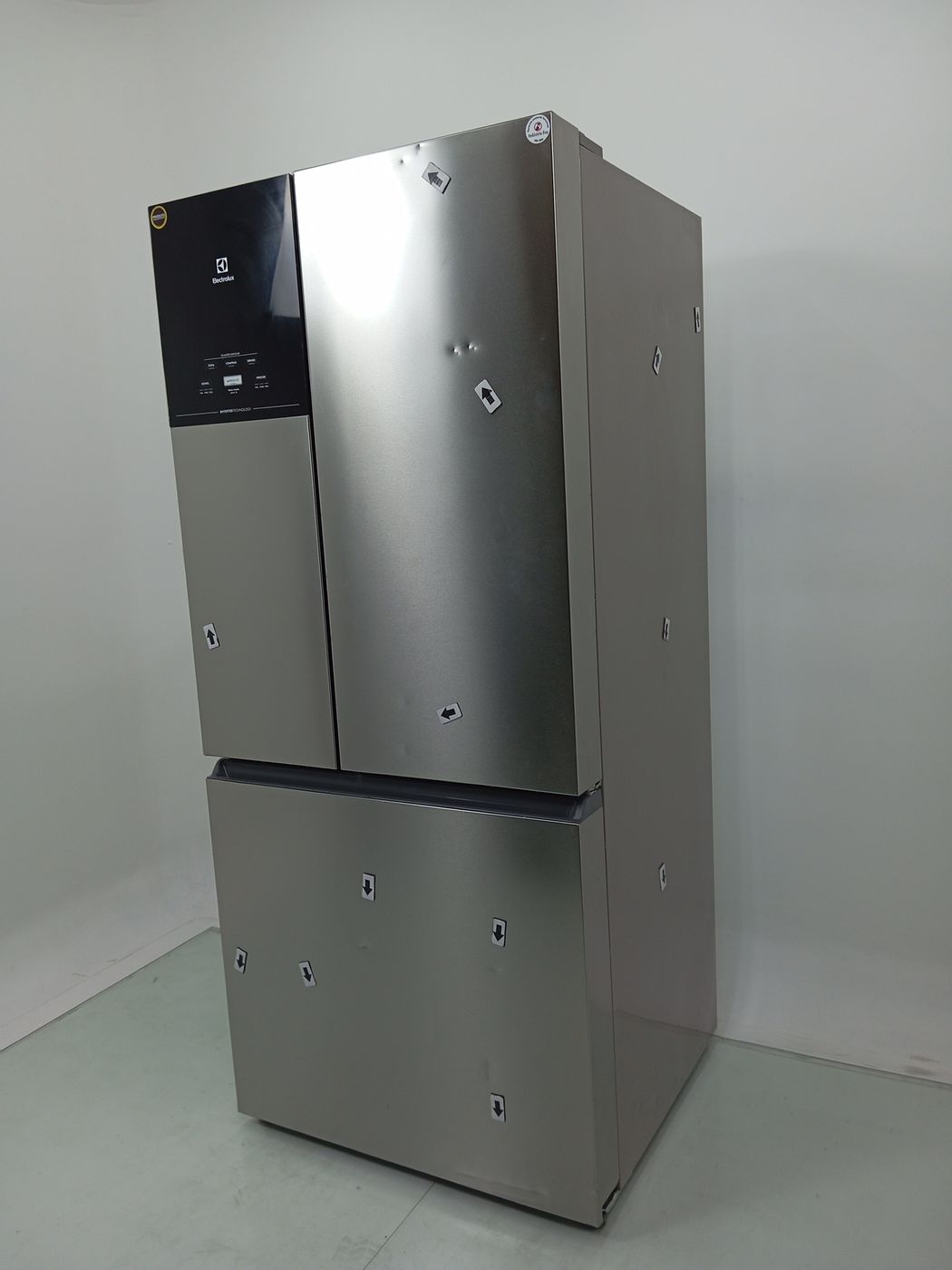 REFRIGERADOR ELECTROLUX IM8S FROST FREE INVER