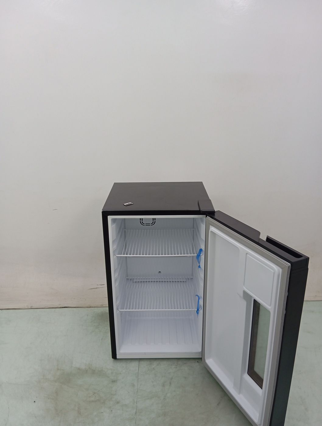 CERVEJEIRA ELECTROLUX EB10C HOME BAR FROST FR