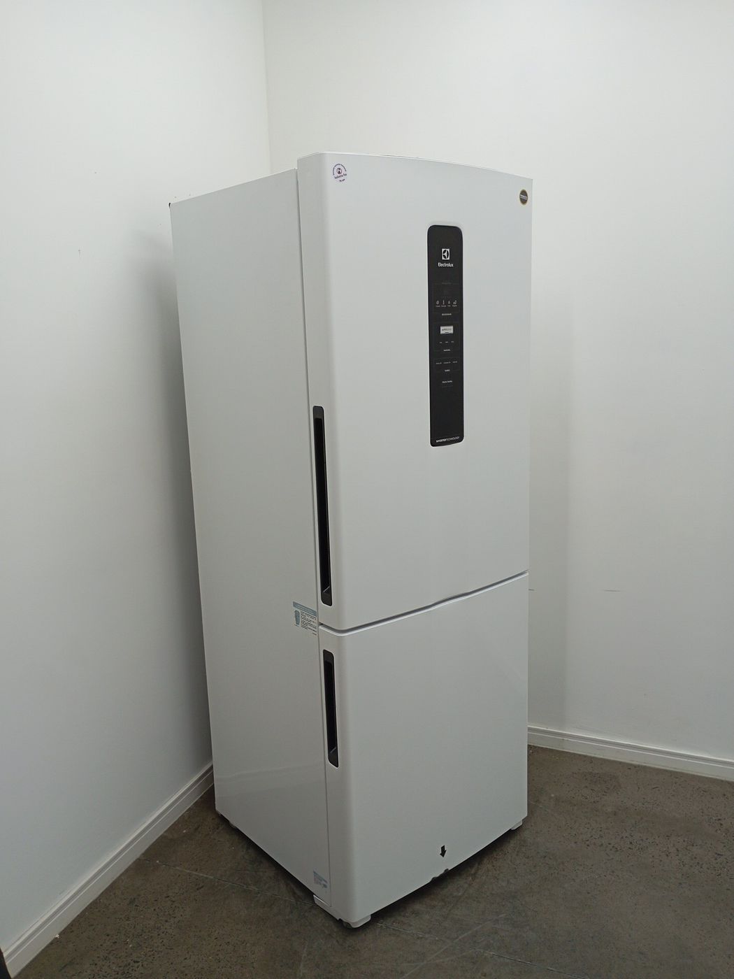 REFRIGERADOR ELECTROLUX IB55 DUAS PORTAS INVE