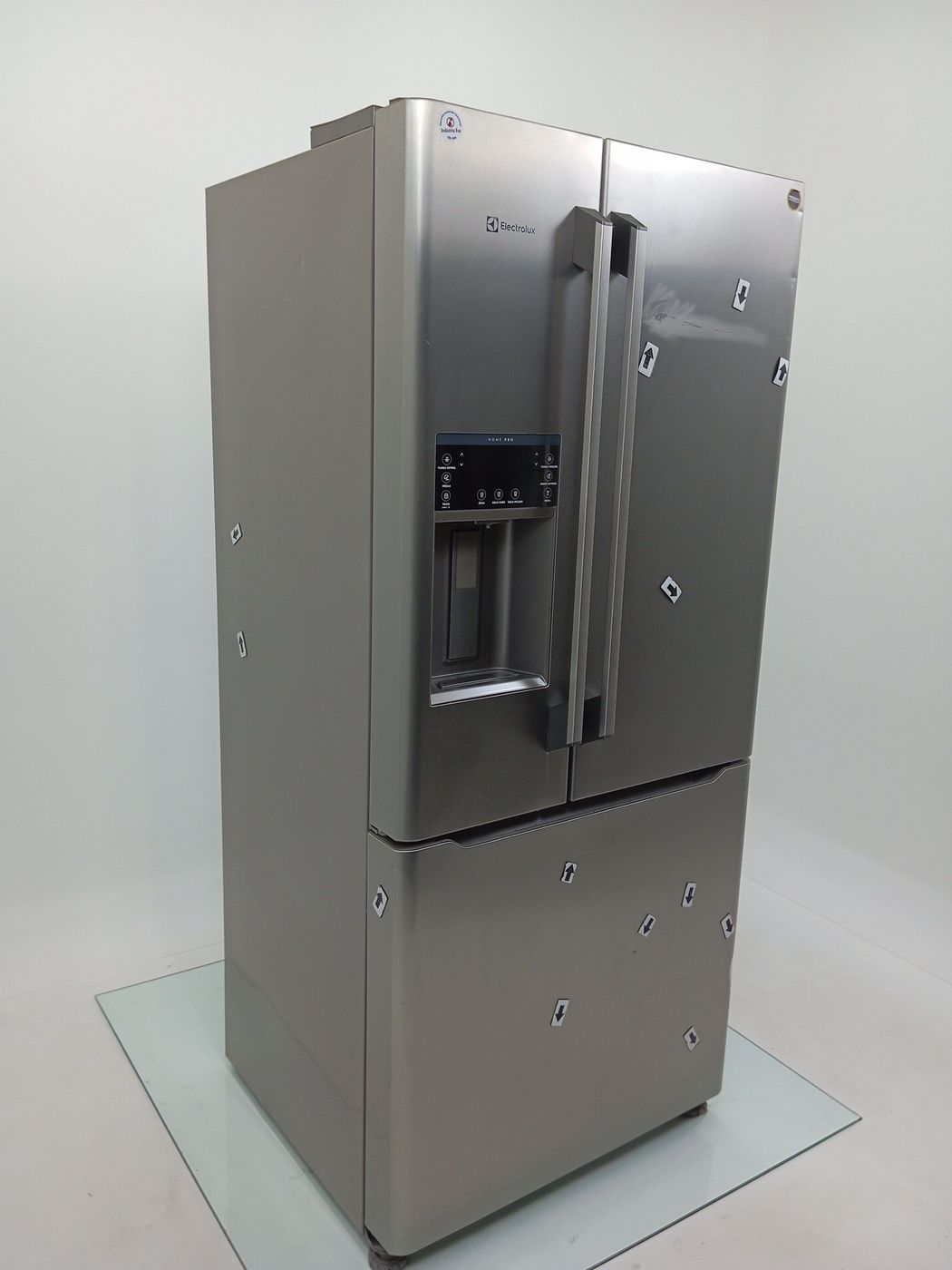 REFRIGERADOR ELECTROLUX DM86X FROST FREE TRES