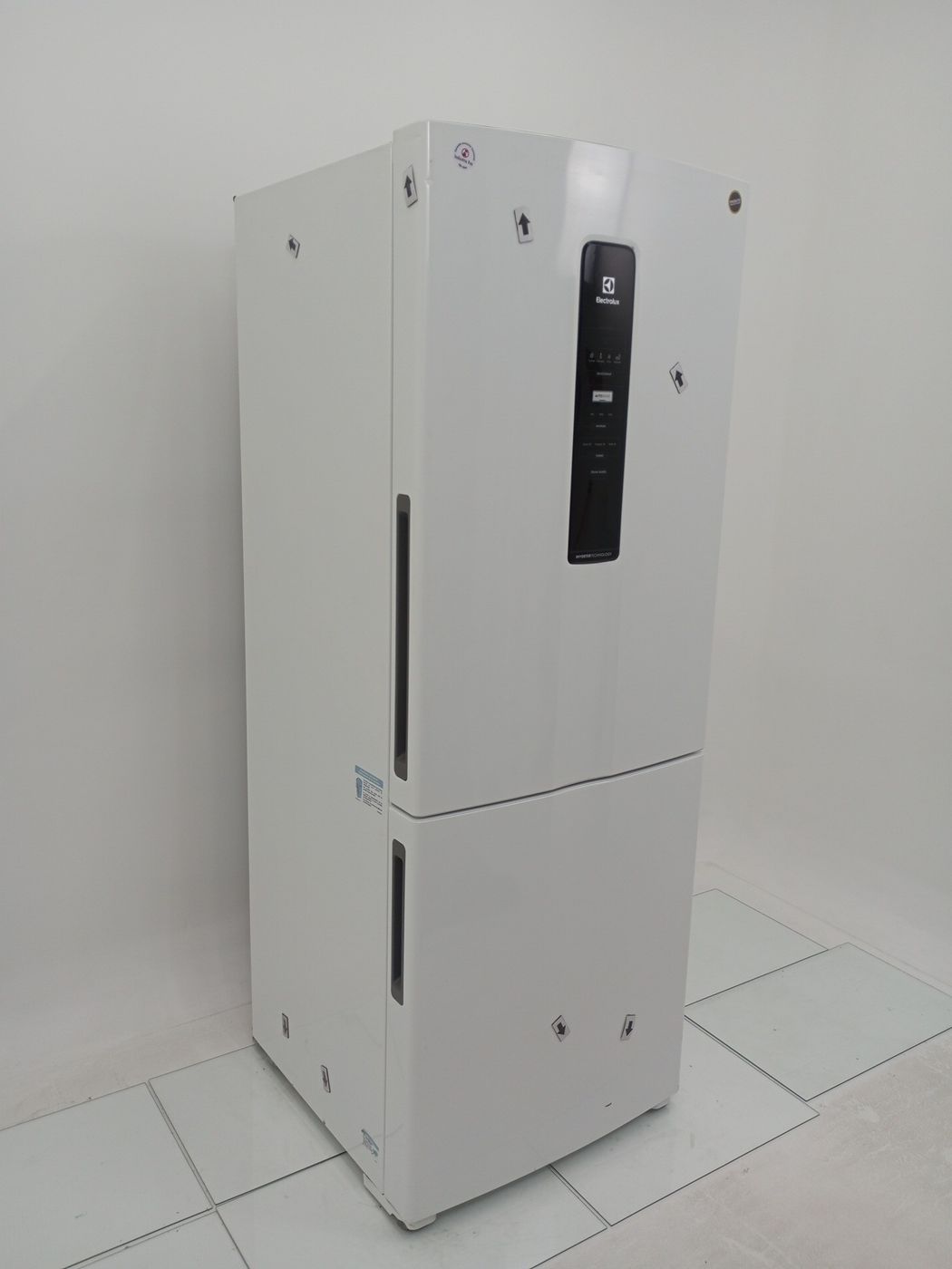REFRIGERADOR ELECTROLUX IB55 DUAS PORTAS INVE
