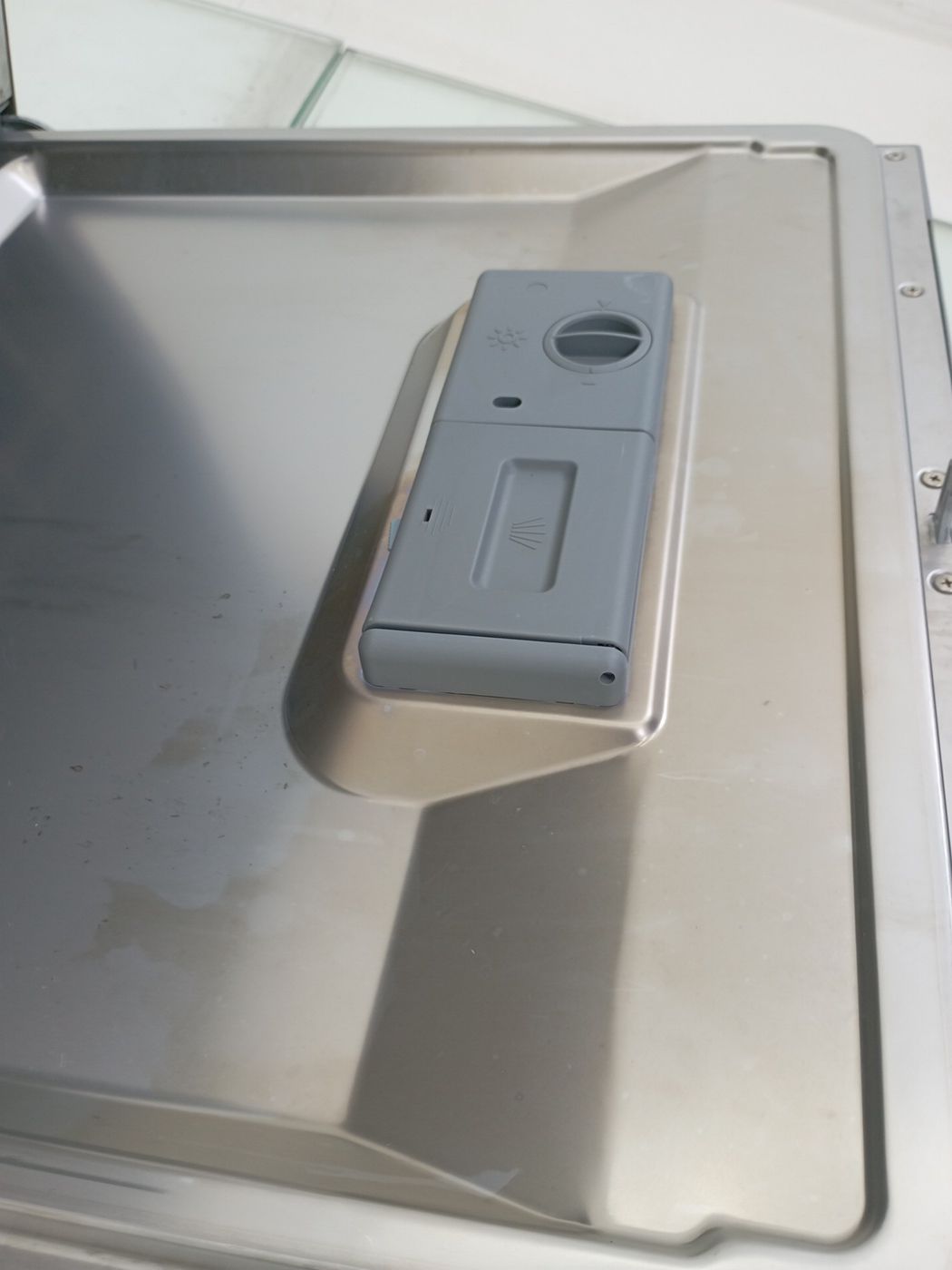 LAVA LOUCAS ELECTROLUX LE08S - Lava Louça Ele