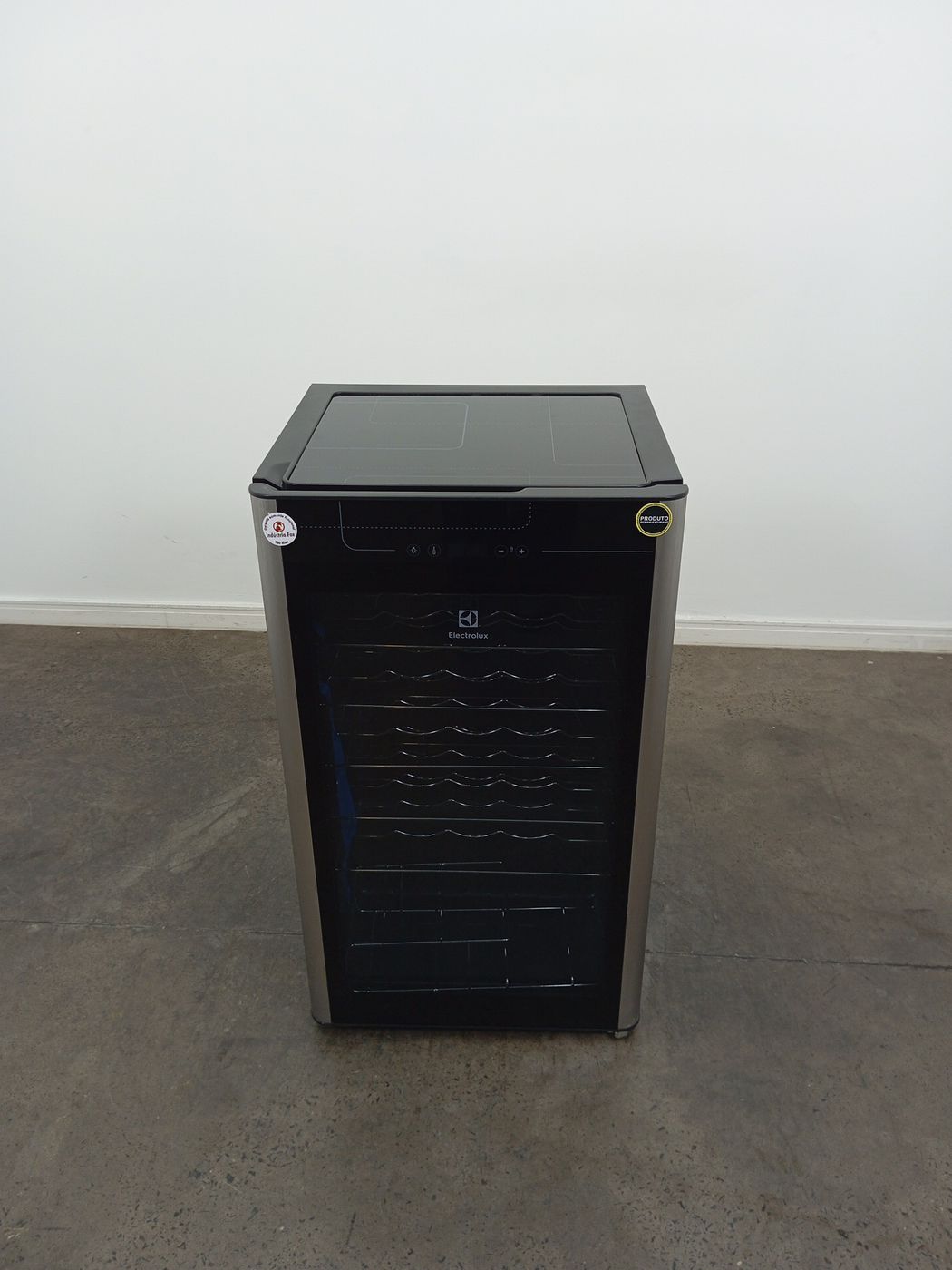 ADEGA ELECTROLUX VINHOS 1 PORTA ACS34 34 GARR