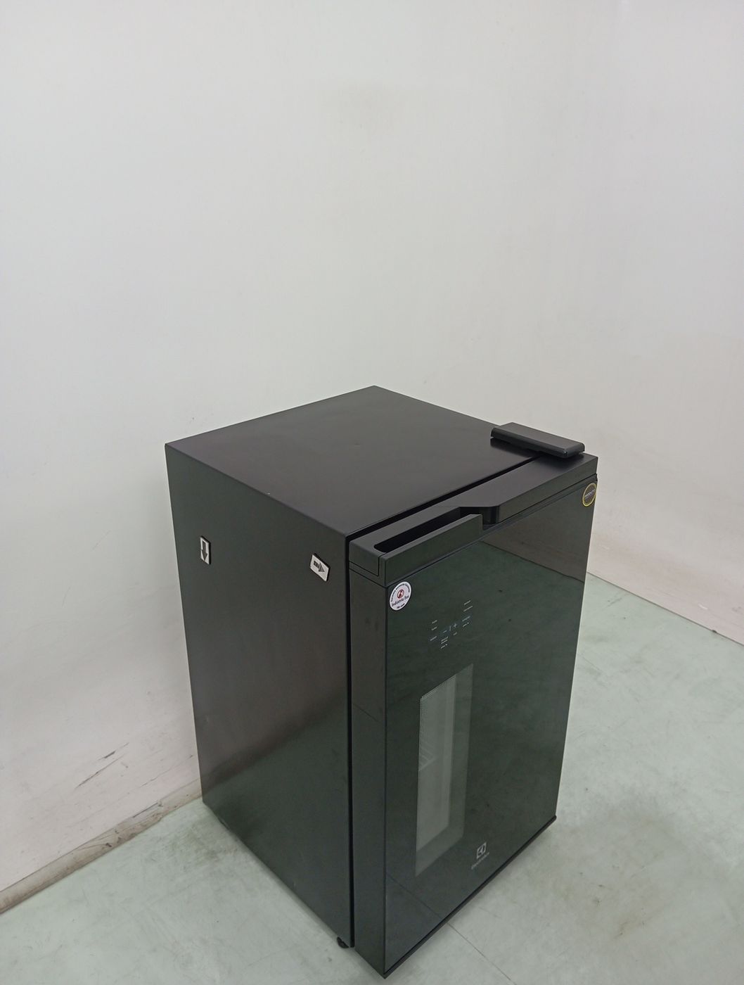 CERVEJEIRA ELECTROLUX EB100 HOME BAR FROST FR