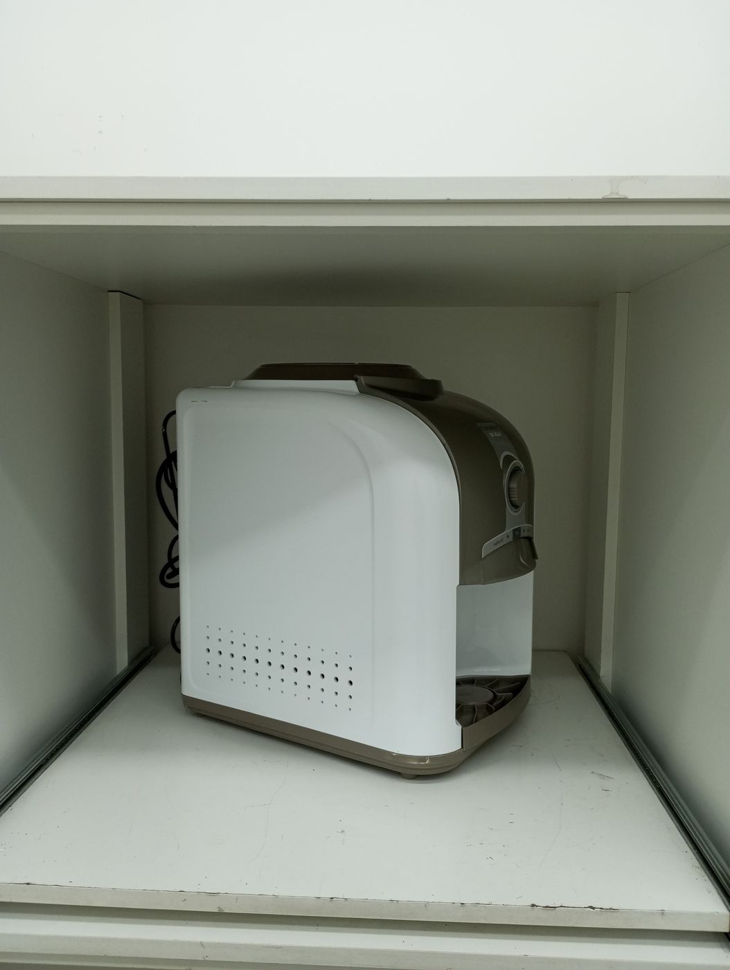 BEBEDOURO ESMALTEC DE MESA REFRIGERADO EGM30 