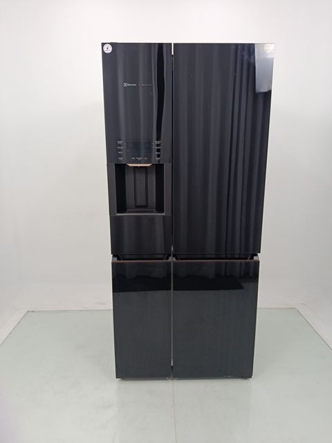 REFRIGERADOR ELECTROLUX IQ8IB - Refrigerador 