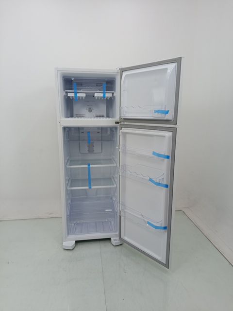 REFRIGERADOR ELECTROLUX TF39-   FROST FREE 31
