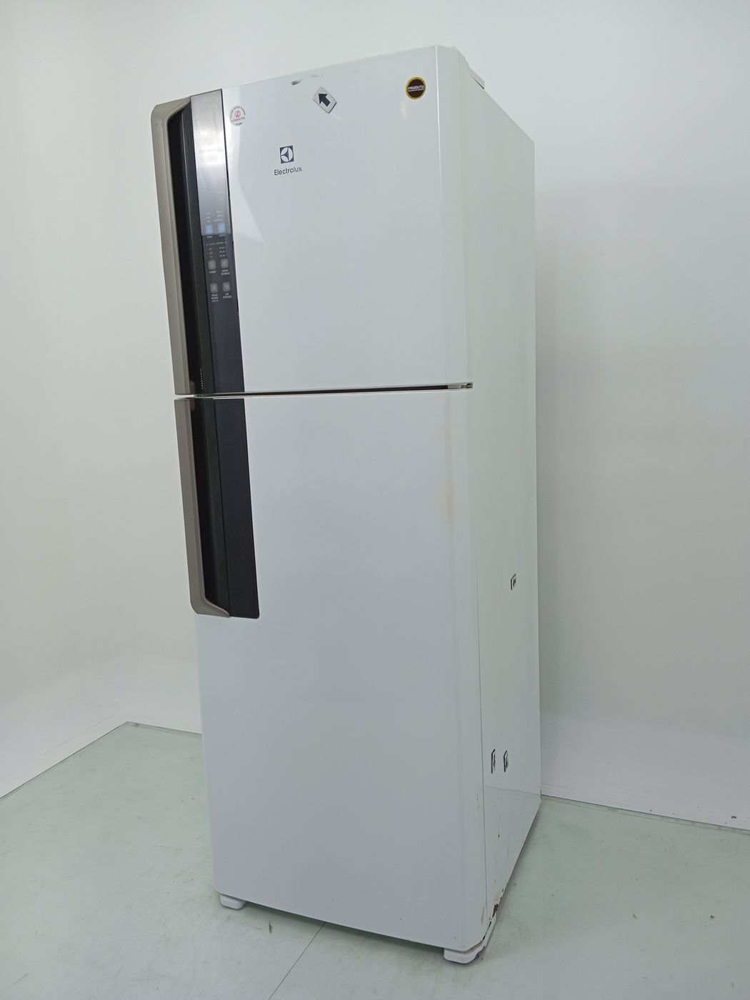 REFRIGERADOR ELECTROLUX DF56 DUAS PORTAS FROS