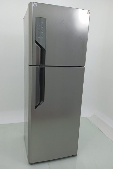 REFRIGERADOR ELECTROLUX IT56S DUAS PORTAS FRO