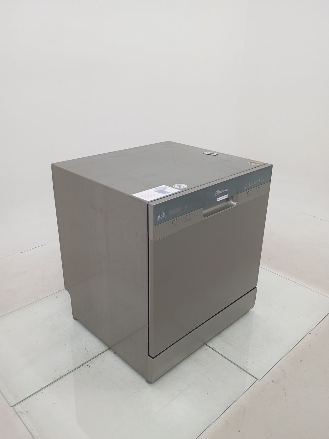 LAVA LOUCAS ELECTROLUX LL08S - Lava Louça Ele