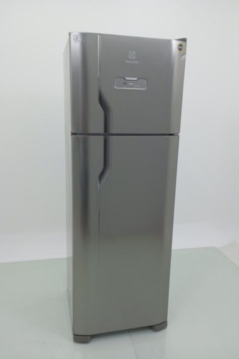 REFRIGERADOR ELECTROLUX TF39S FROST FREE 310L