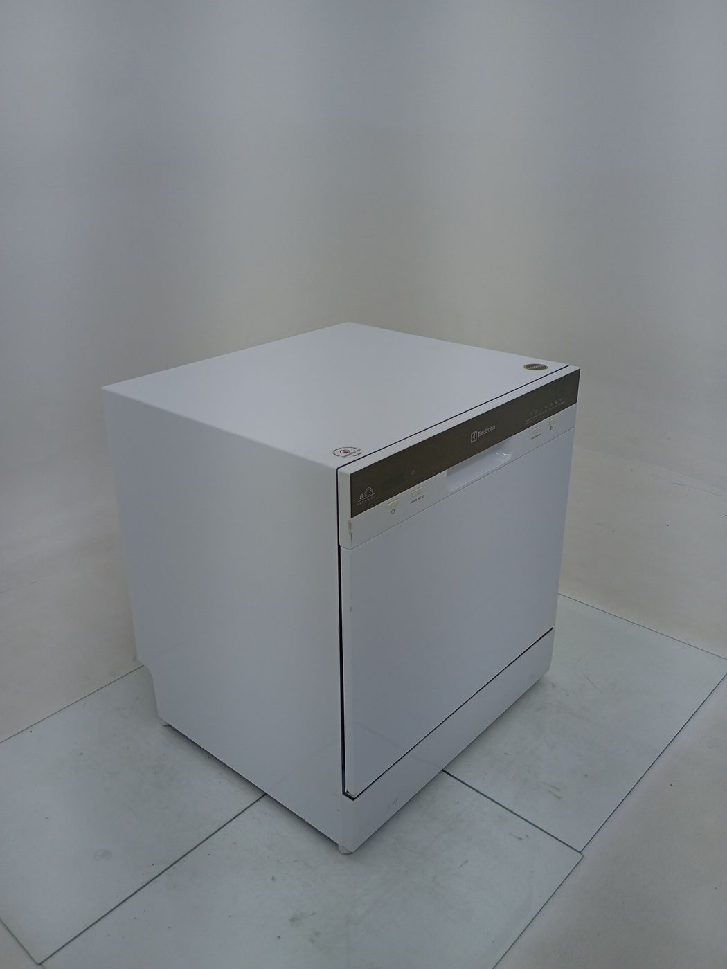 LAVA LOUCAS ELECTROLUX LL08B - Lava Louça Ele
