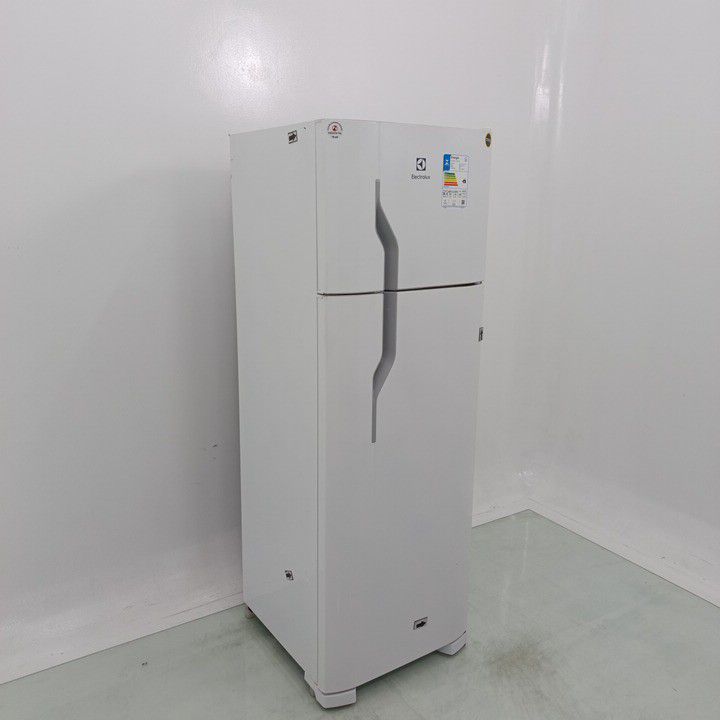 GELADEIRA ELECTROLUX DC35A CYCLE DEFROST 260L