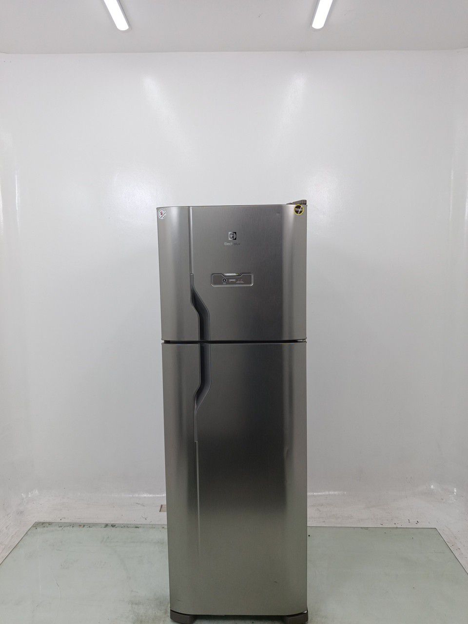 GELADEIRA ELECTROLUX DFX41 FROST FREE 371L DU