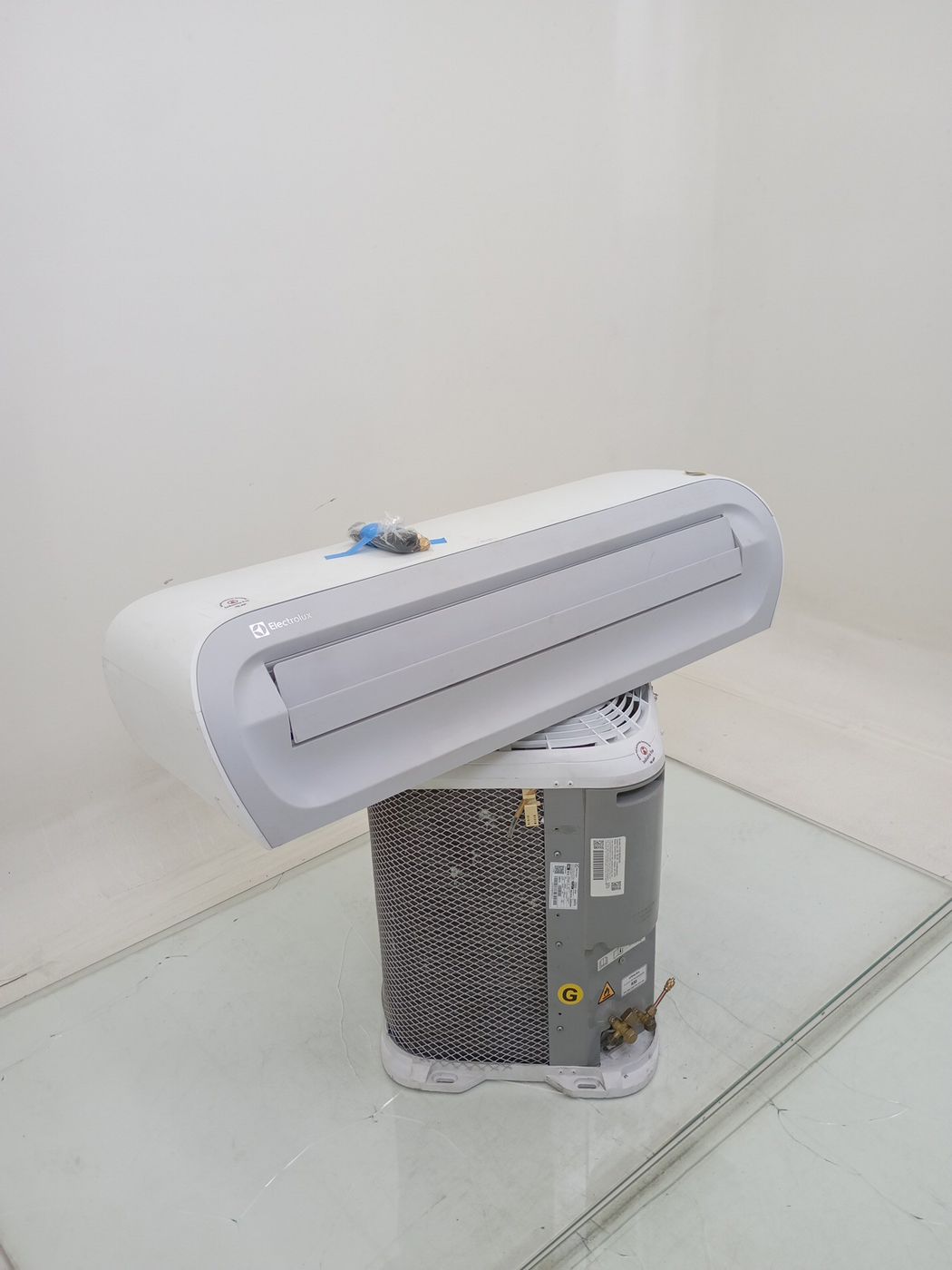 AR CONDICIONADO ELECTROLUX YI18R SPLIT 18.000