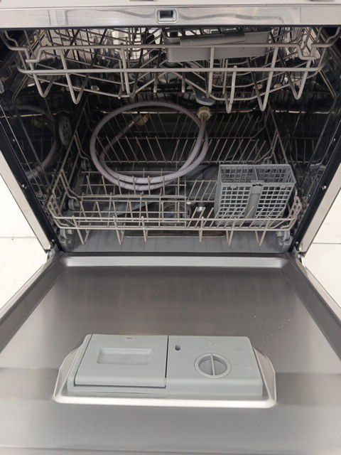 LAVA LOUCAS ELECTROLUX LE08S - Lava Louça Ele