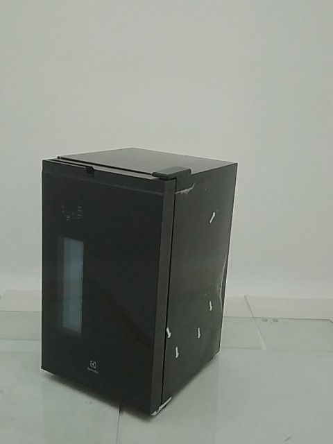 CERVEJEIRA ELECTROLUX EB10C HOME BAR FROST FR
