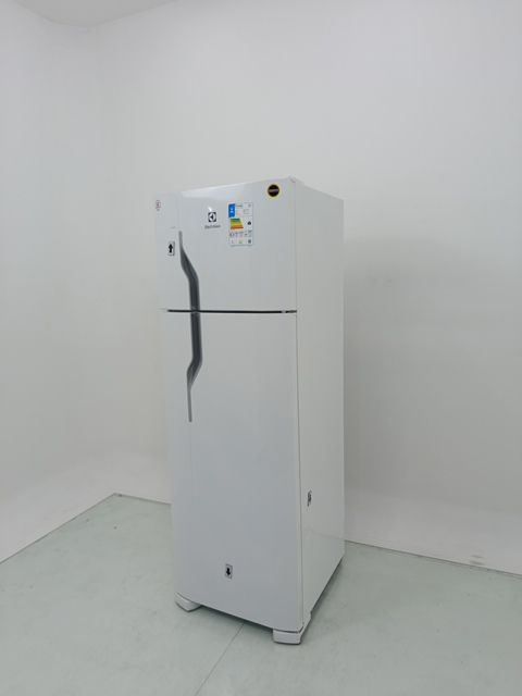 REFRIGERADOR ELECTROLUX DC35A   DUAS PORTAS C