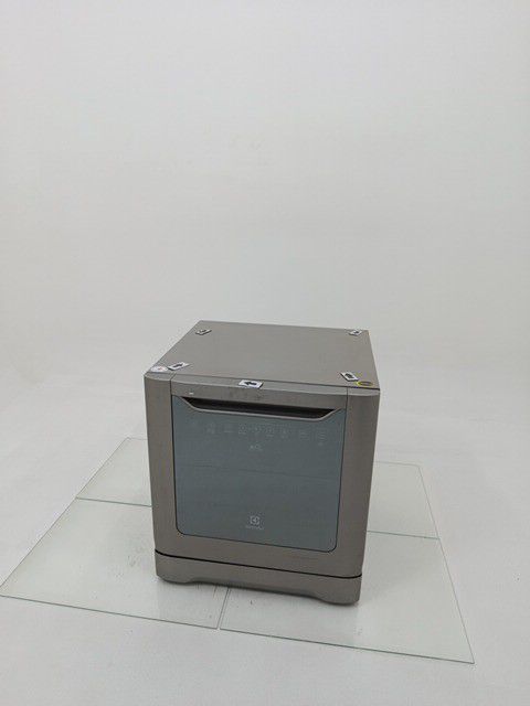 LAVA LOUCAS ELECTROLUX LE08S - Lava Louça Ele