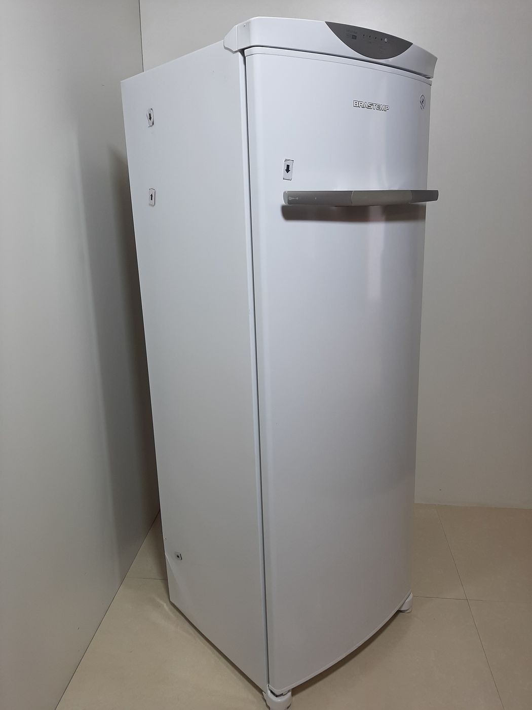 FREEZER BRASTEMP VERTICAL 1 PORTA 228L BR - B