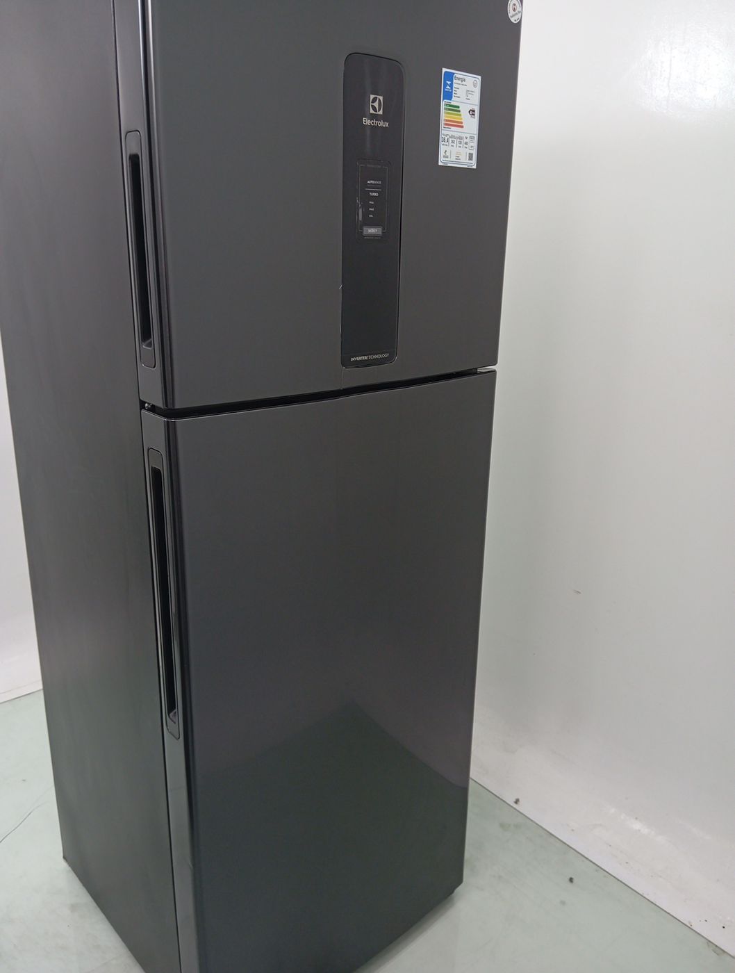 GELADEIRA ELECTROLUX IT70B FROST FREE INVERTE