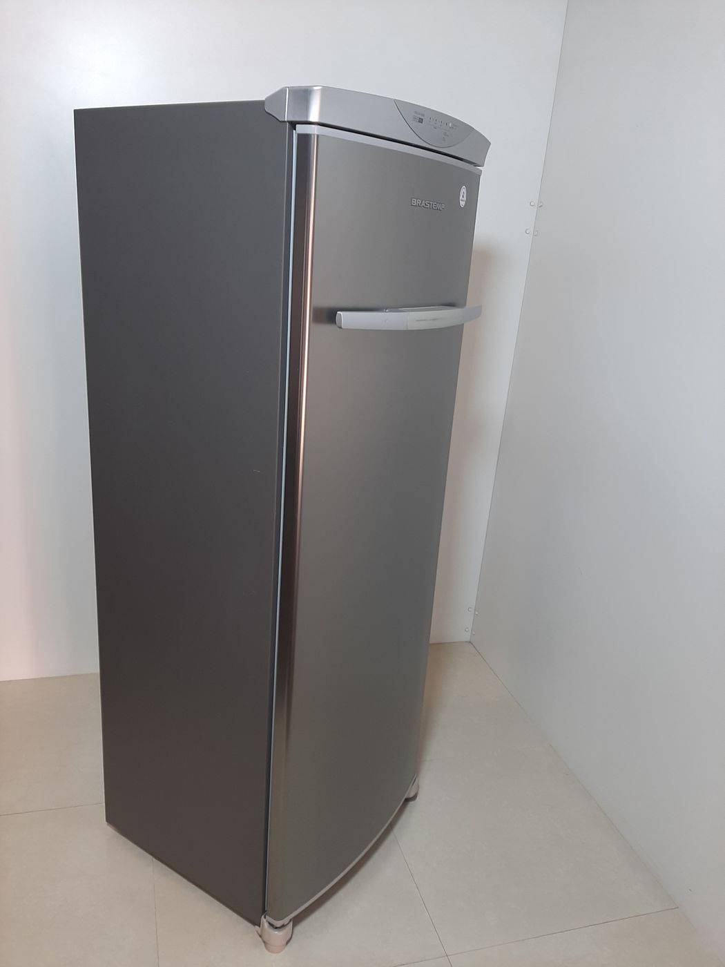 FREEZER BRASTEMP VERTICAL 1 PORTA 228L PL - I