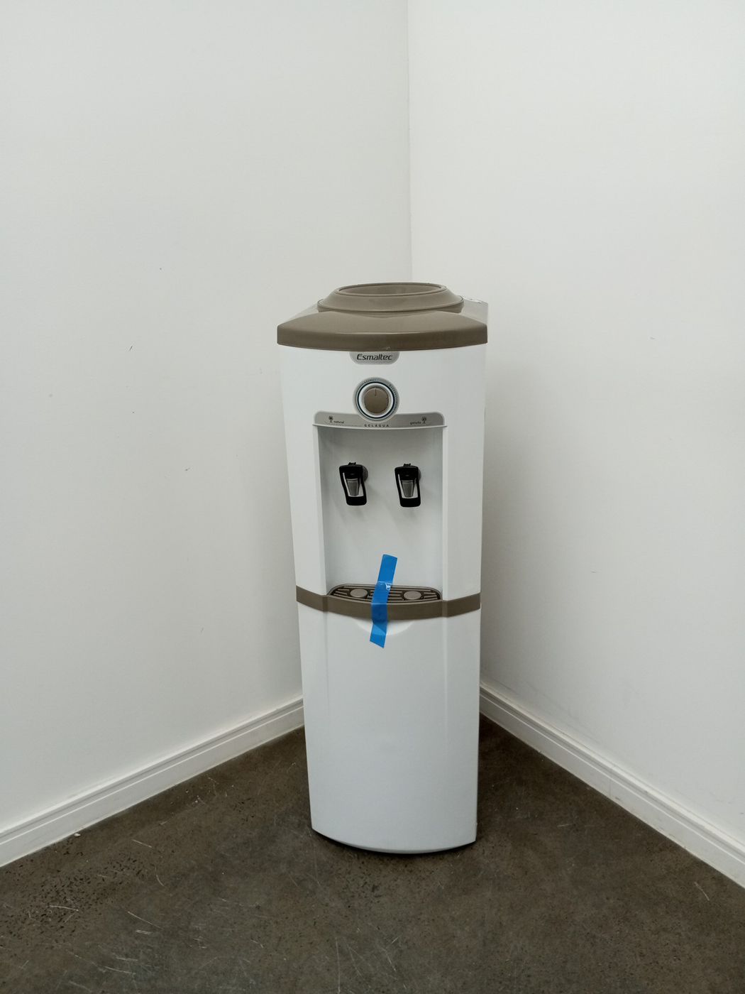 BEBEDOURO ESMALTEC DE COLUNA GARRAFAO ECG35B 