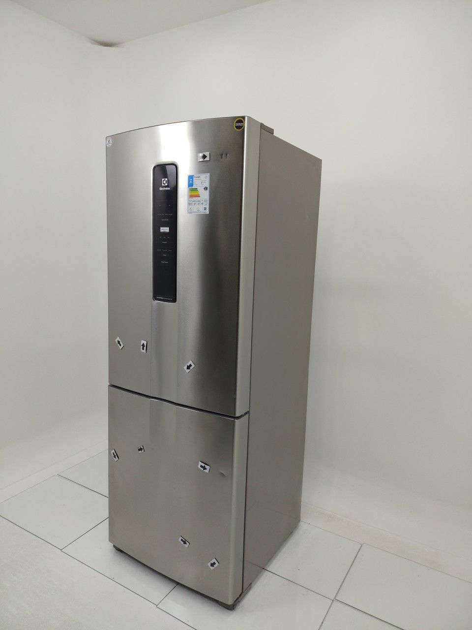 REFRIGERADOR ELECTROLUX IB7S FROST FREE INVER
