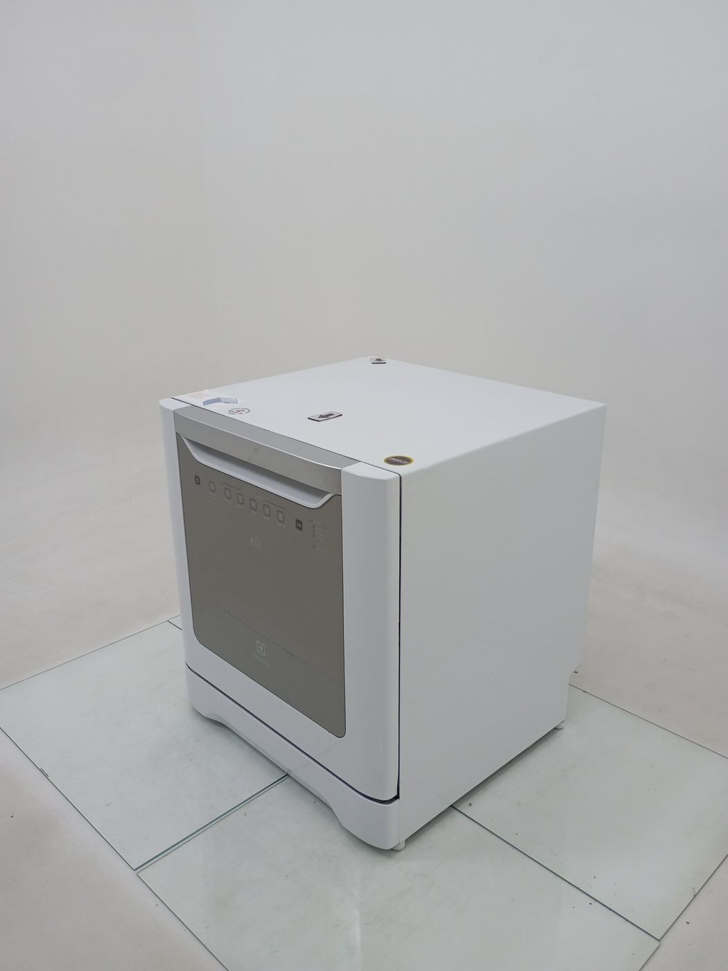 LAVA LOUCAS ELECTROLUX LV08B - Lava Louça Ele
