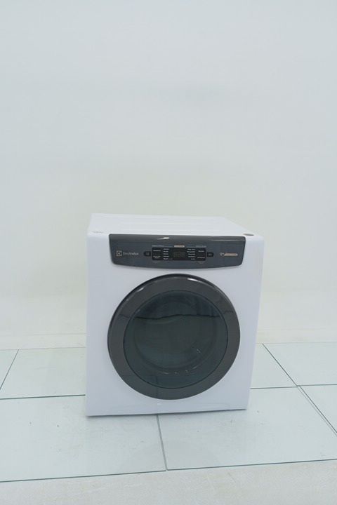 SECADORA ELECTROLUX SVB11 DE PAREDE E PISO 11