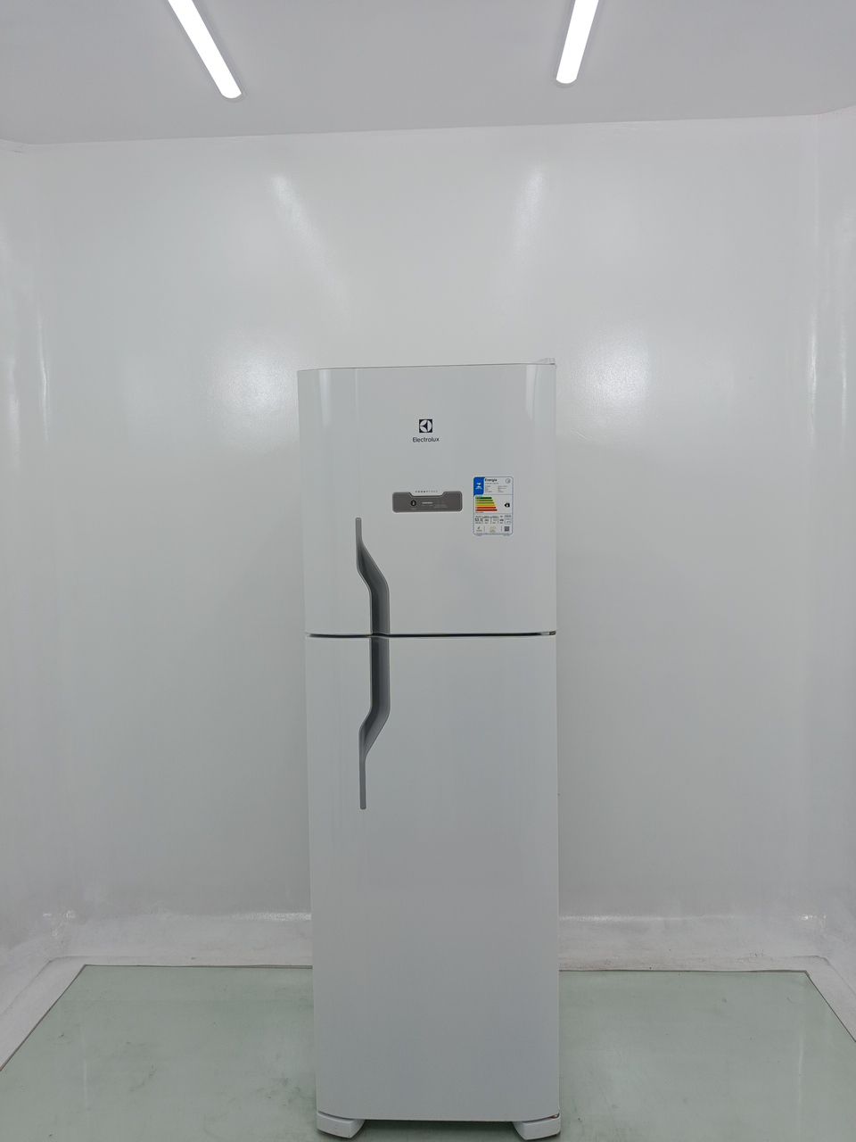 REFRIGERADOR ELECTROLUX DFN44 FROST FREE 400L