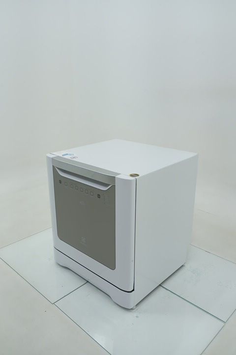 LAVA LOUCAS ELECTROLUX LV08B 8 SERVICOS - BRA