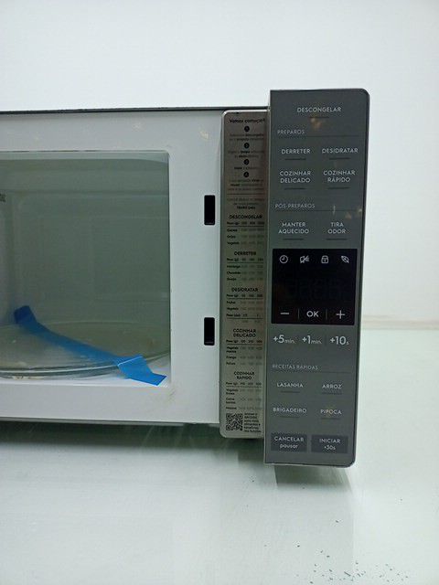 MICRO-ONDAS ELECTROLUX ME23S 23L EFFICIENT - 