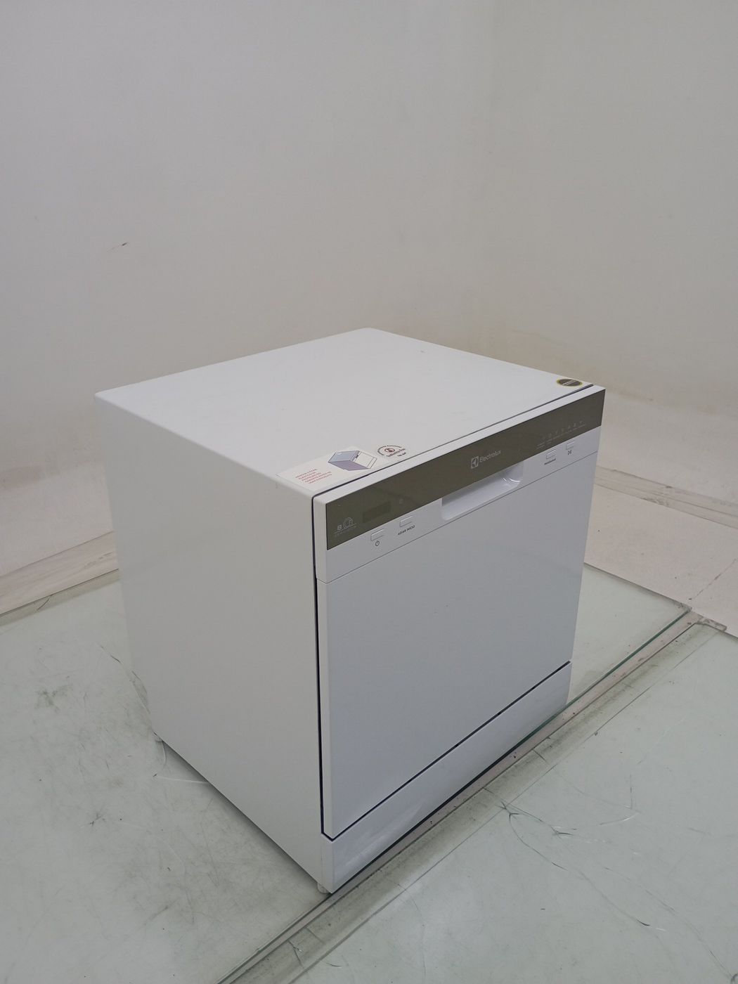 LAVA LOUCAS ELECTROLUX LL08B - Lava Louça Ele