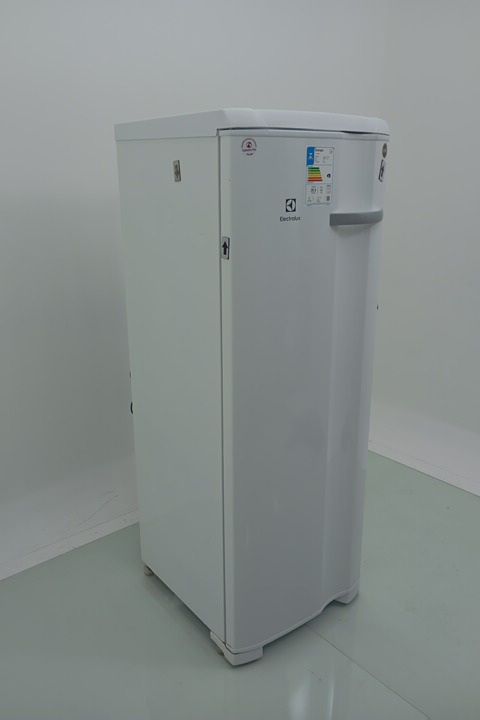FREEZER ELECTROLUX FE23 VERTICAL CYCLE DEFROS